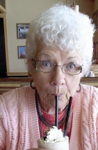 Anna Mae (Friedly) Davis