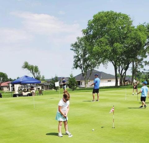 Area Kids place in Lincoln golf competition