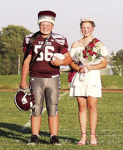 Ayden Hunzeker (r) was crowned homecoming queen and Taven Porcher (l) was crowned homecoming king