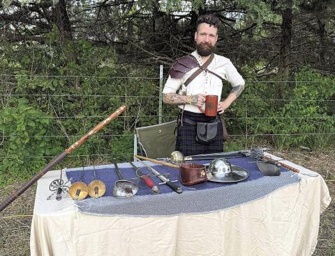 Renaissance Weekend Draws Crowd to Slim’s Pickins Farm