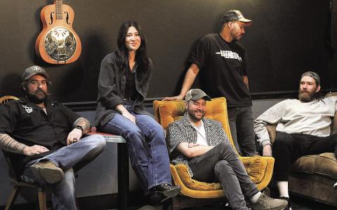Quinton Cox &amp; Co. – Quinton Cox, Halie Morris, Matthew Mulnix, Seth Stringham, Collin Nichols.
