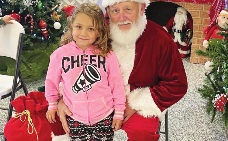 Santa Visits DuBois!