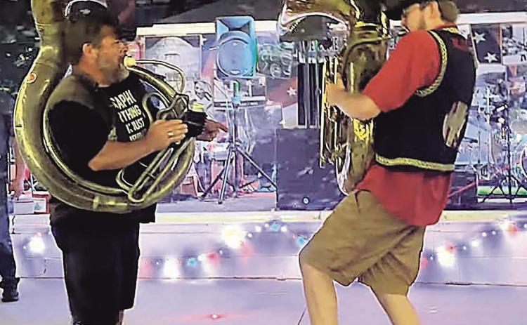 BLAZING BATTLE OF THE POLKA BANDS IN TABLE ROCK