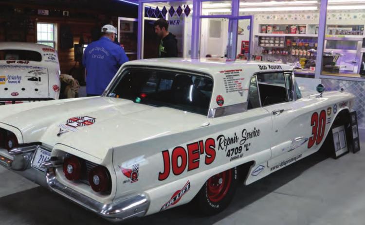 Bob Kosiscki’s 59 Thunderbird. He raced one at the Daytona 500 in 1960. This is a replcia car.