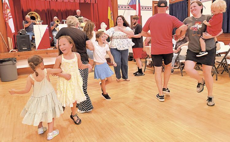 The James Polka dance attracts dancers of all ages!