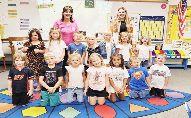 Back Row: Lindsey Jones, Magdalene Kluck, Teacher Mrs. Mitchell, Sullivan Niss, Aubrey Rose, Macy Sisco, Teacher Assistant Lauren Moser, Sawyer Sunneberg, Gracelyn Weeks. Front Row: Alex Arnold, Colby Farwell, Charlotte Gyhra, Lydia Herrick, Amaya Hile, Jaxson Howard, Stetson Johnson