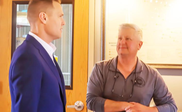Republican candidate for Governor Brett Lindstrom chats with Mike Schilling at SchillingBridge Winery and Microbrewery last Wednesday. He spoke to a small crowd on a campaign stop here. Ray Kappel/Republican
