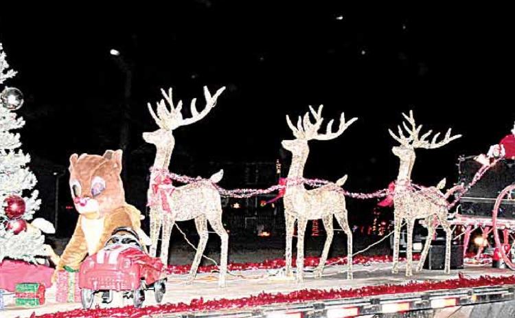Santa Parade Dec. 22 lifts community spirits