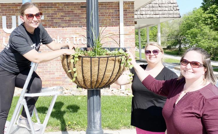 Volunteers Help