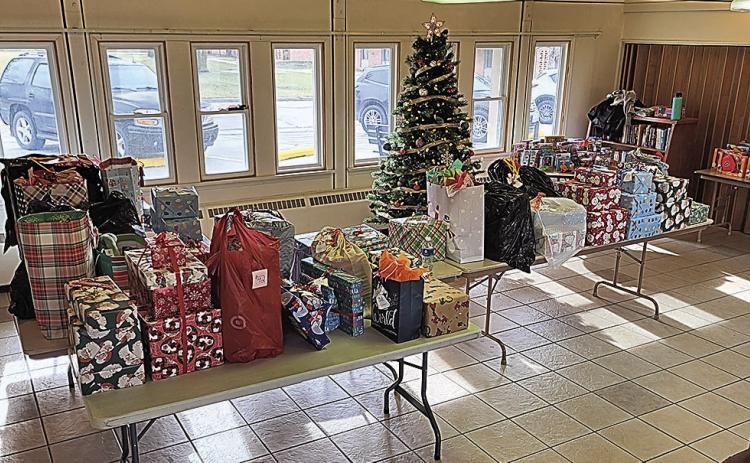 Pawnee City comes together in a spirit of generosity this Chrstmas Season