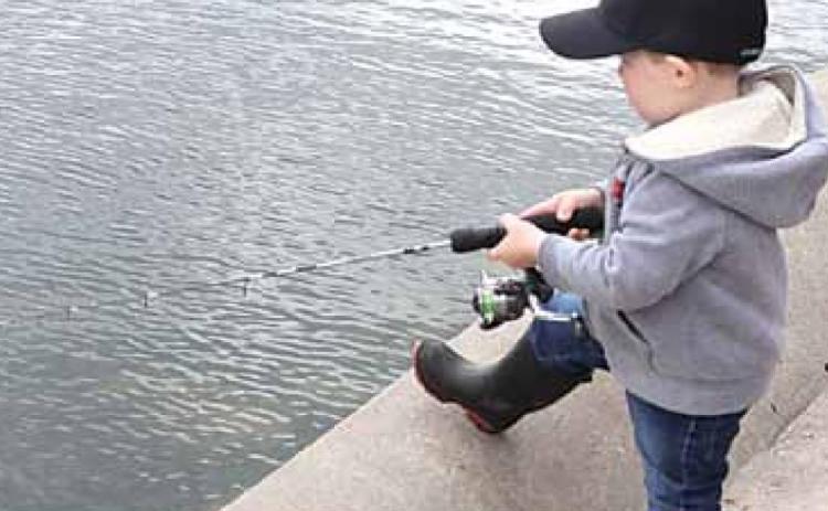 Landon Jasa, 2, goes fishing