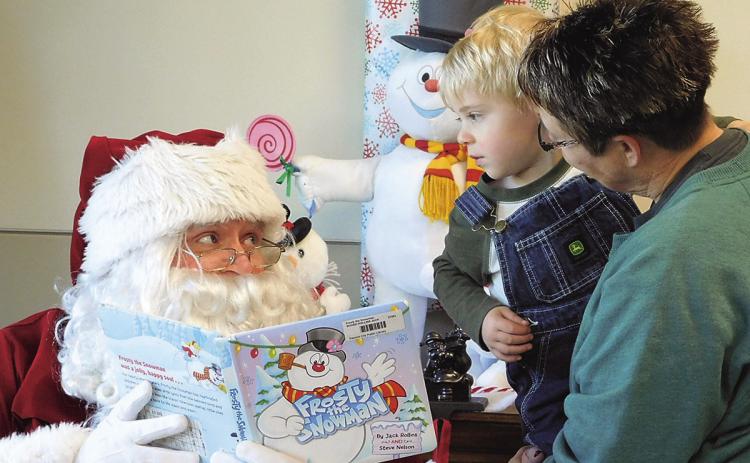 Santa comes to Pawnee City Library