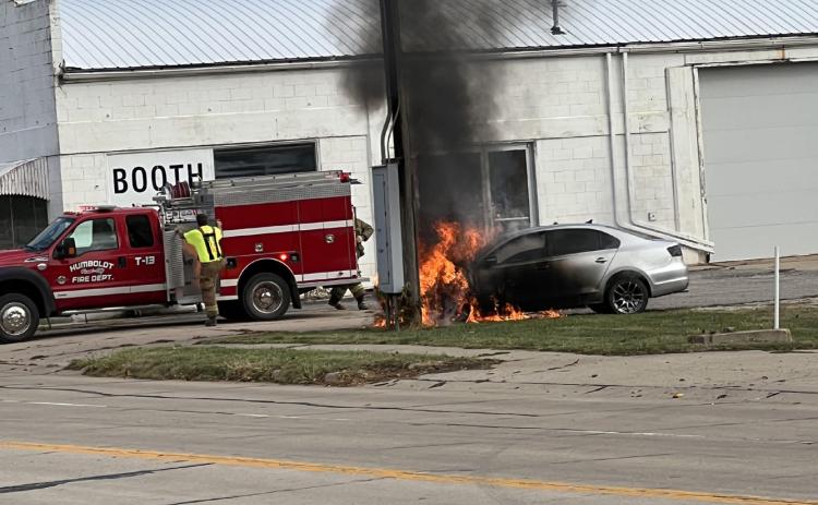 Humboldt Volunteer Fire Department Quickly Douses Vehicle Fire