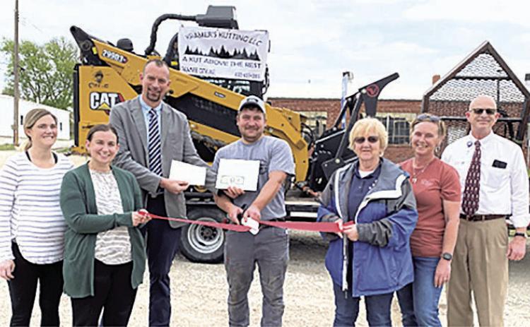 Pawnee City Chamber held a ribbon cutting for Kramer’s Kutting on April 24th. Pictured (L to R) with Chamber members: Amanda Niss, Cortney Johnson, Brian Rottinghaus, Dalton Kramer, Lola Seitz, Angie Hunt, and John Werner