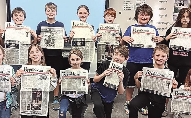 Pawnee City Students ’Thoughts About Newspapers