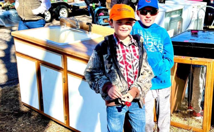 Table Rock Consignment Sale draws big crowd again