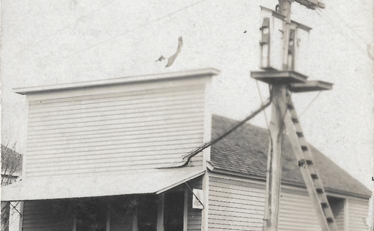 Della and Stella McCoy at the Dawson Telephone Exchange in 1908